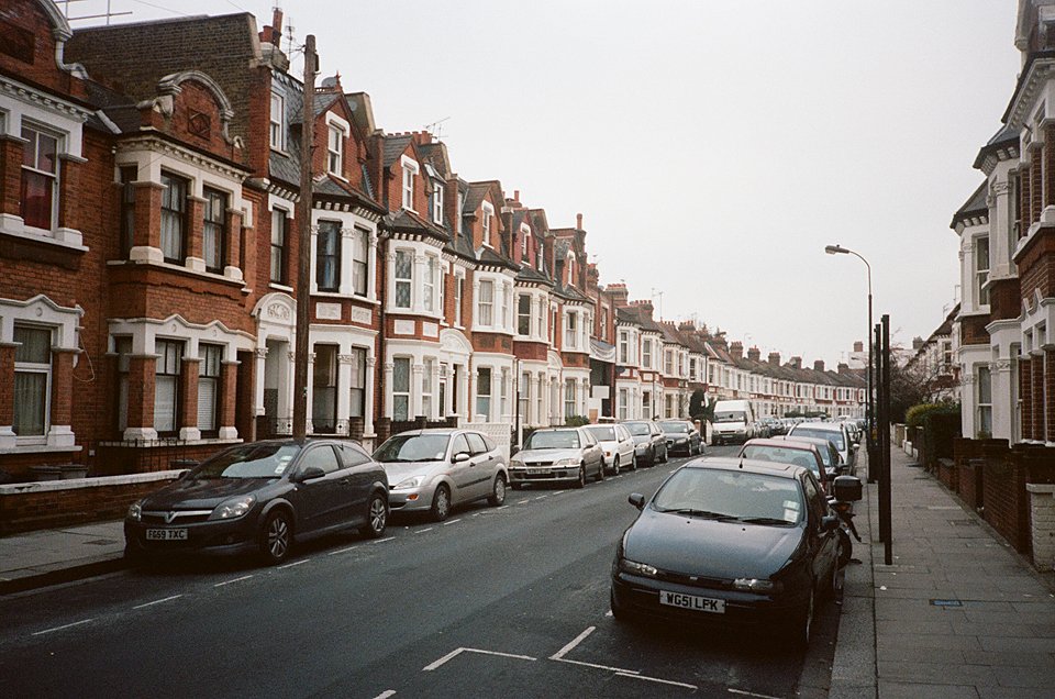 02010032